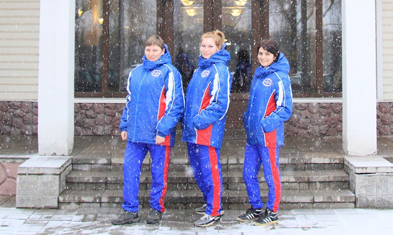 Утепленные куртки на заказ с российской символикой